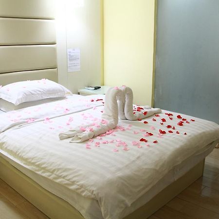 Yimi Inn Chen Clan Academy Metro Station Branch Guangzhou Bagian luar foto